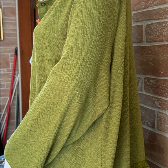 Logo Linens 3/4 Sleeve Cardigan With Crochet Lace - Picture 4 of 13